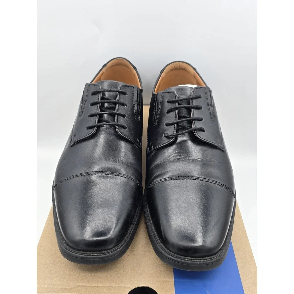 Clarks this listing